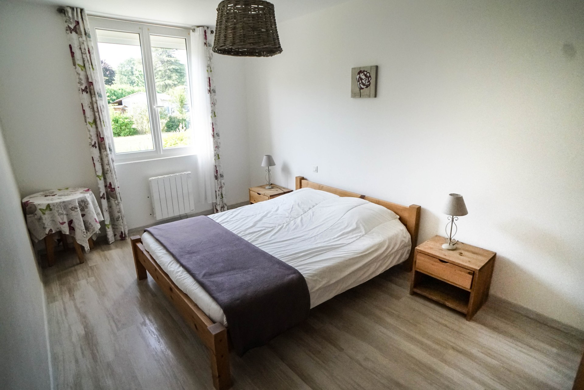 Chambre double confortable dans un gîte